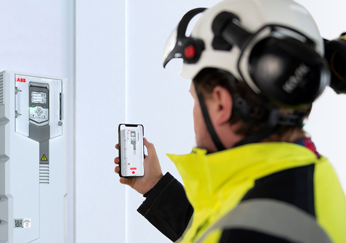 Foto ABB Ability™ Mobile Connect para variadores de frecuencia, una solución de soporte remoto que satisface los retos digitales de la industria.